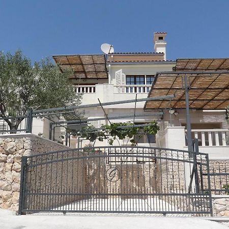 Apartments Branka - 30 M From Beach Севид Экстерьер фото